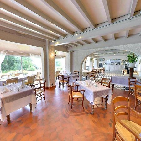 Fasthotel Oloron Hostellerie Du Paon Blanc Lurbe-Saint-Christau Exteriör bild