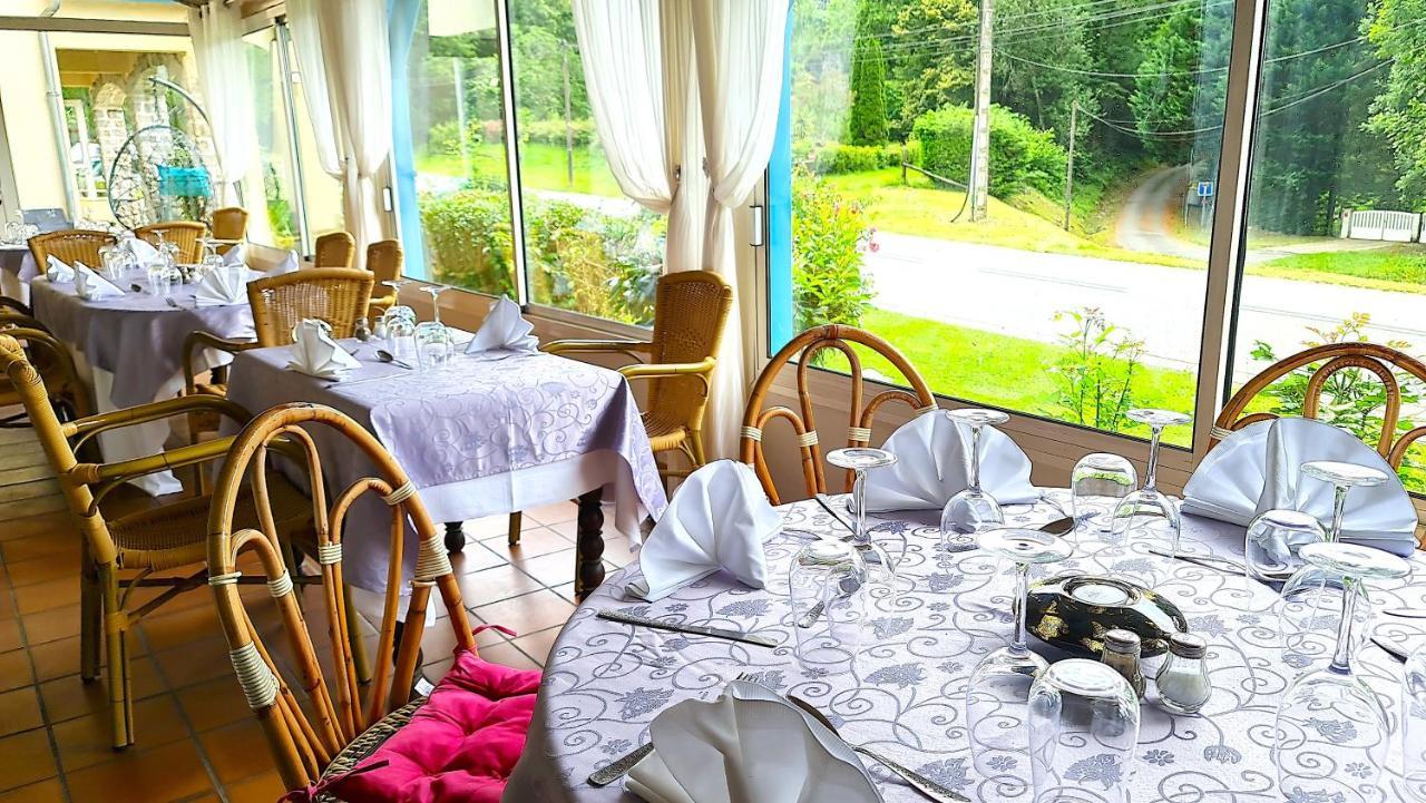 Fasthotel Oloron Hostellerie Du Paon Blanc Lurbe-Saint-Christau Exteriör bild