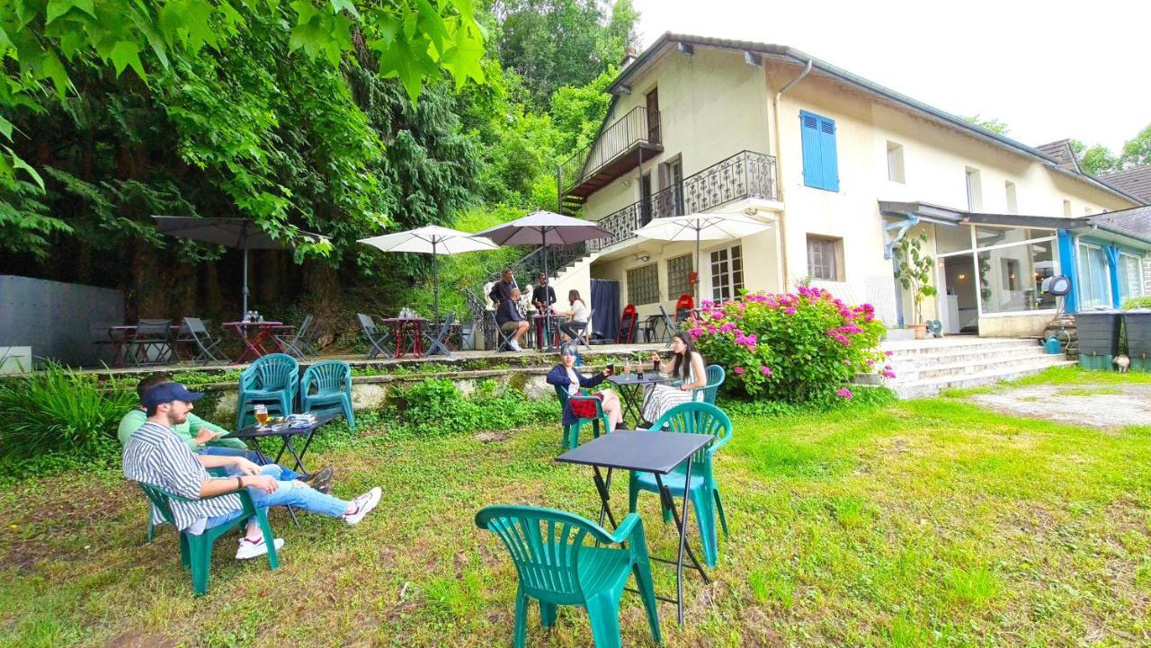Fasthotel Oloron Hostellerie Du Paon Blanc Lurbe-Saint-Christau Exteriör bild
